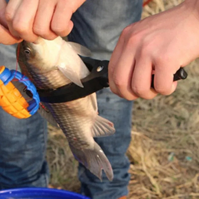 Outdoor Fish Control Device Plastic Clamp Fishing Lip Grip Tool